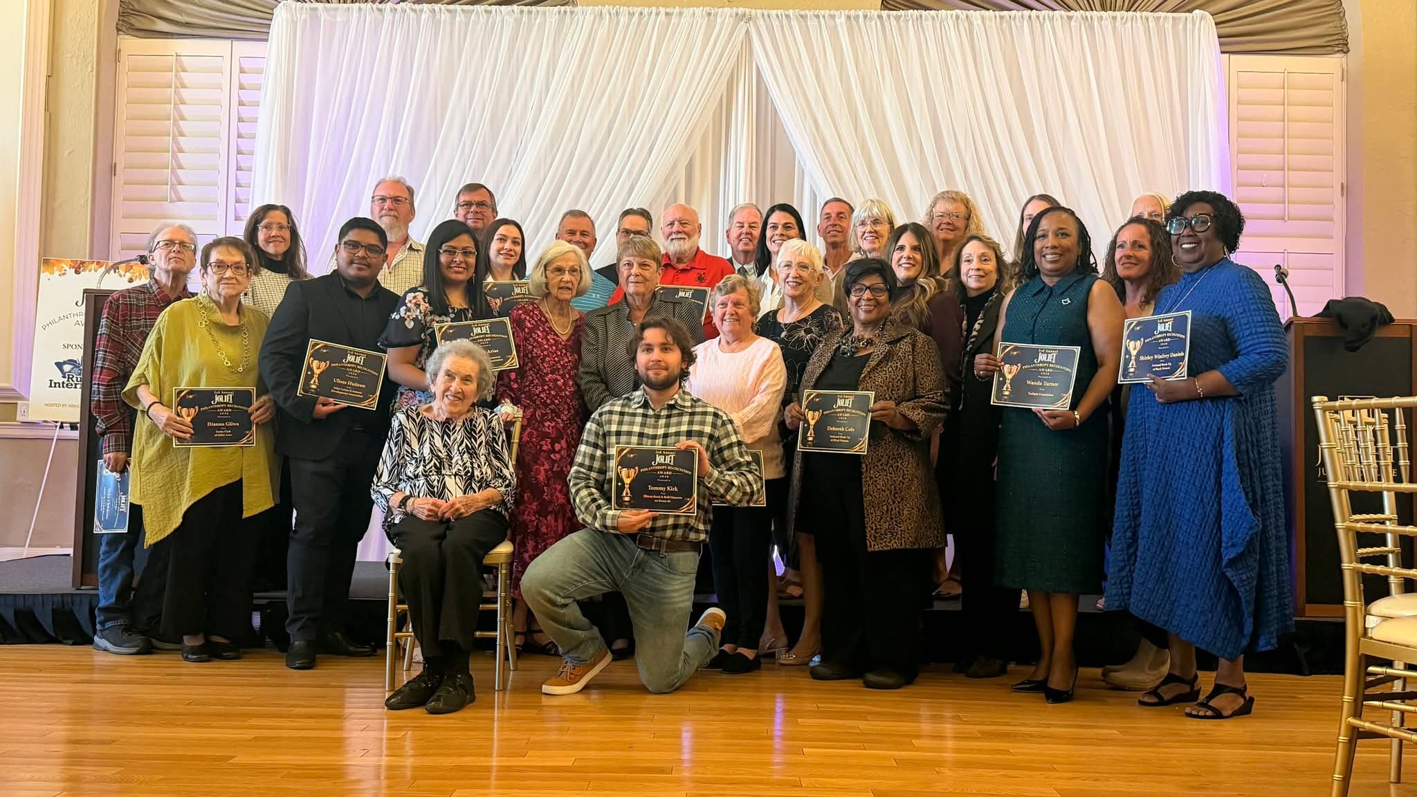 Arkas Restaurant Group honors Will County nonprofits for community philanthropy — Glen Ellyn Dining news