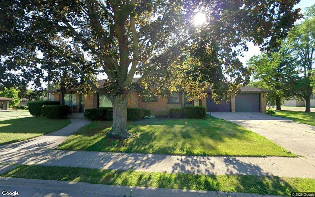Single-family home sells in Sterling for $173,500 — Glen Ellyn Real Estate news